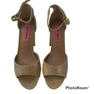 Betsey Johnson Jess Gold Sparkle Sandal Heels size 8.5